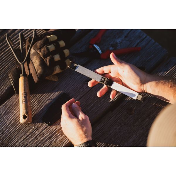 Точилка механічна кишенькова Work Sharp Folding Field Sharpener WSEDCFFS-I WSEDCFFS-I фото