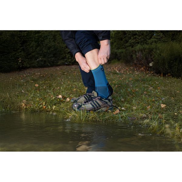 Шкарпетки водонепроникні Dexshell Running Lite 2.0 Socks, темно-блакитні, розмір S (36-38) DS20610MLB2.0-S фото